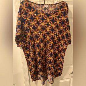Lularoe T-Shirt size R